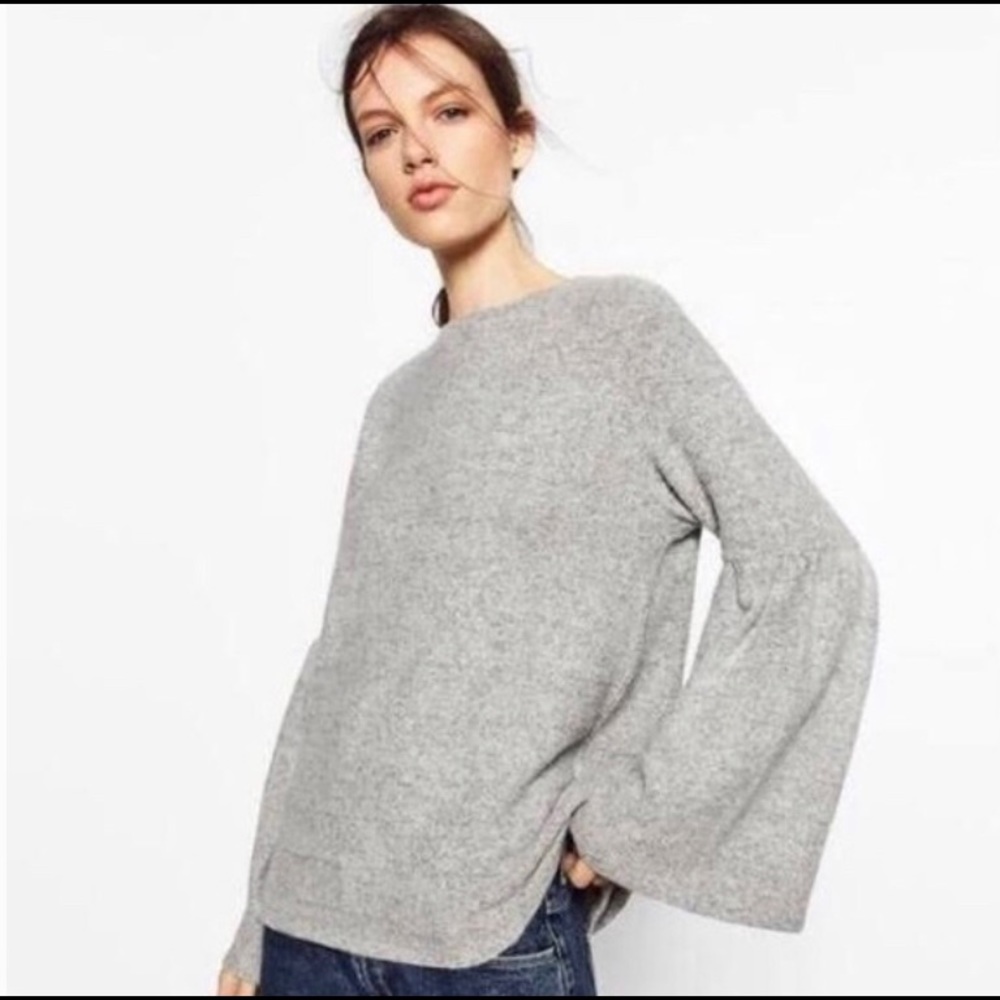 Zara trafaluc bell sleeves gray sweater